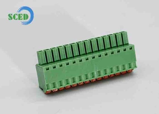 Plastik Dan Kuningan Logam Plug Di Terminal Blok Menampilkan 2-24 kutub Dan RoHS Sertifikasi Untuk Koneksi yang awet